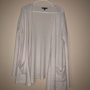 American Eagle cream cardigan